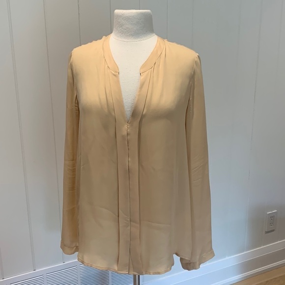Tops - VINCE. Beige Silk  Blouse size L